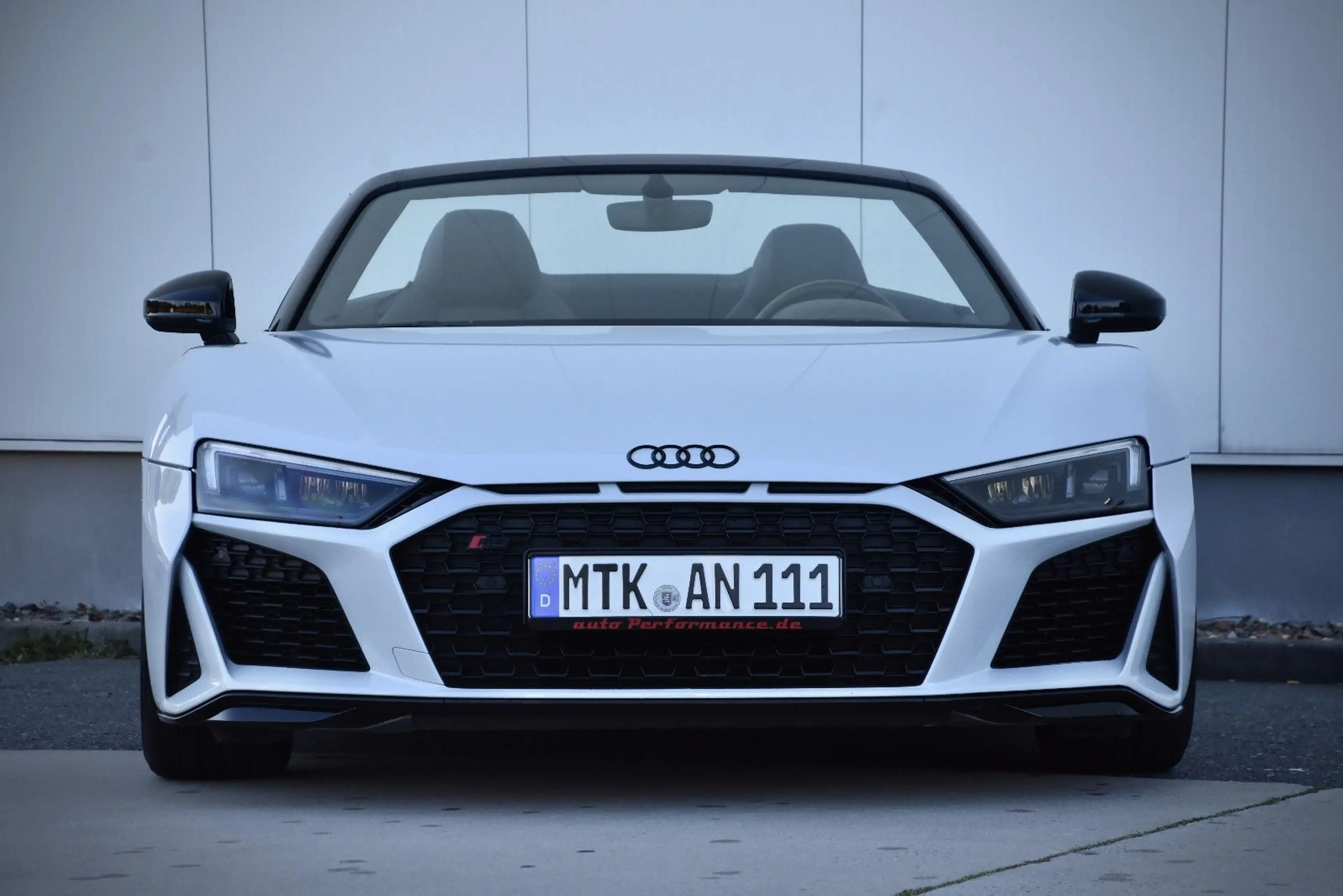 Audi R8 Spyder 5.2 FSI quattro performance — photo 2
