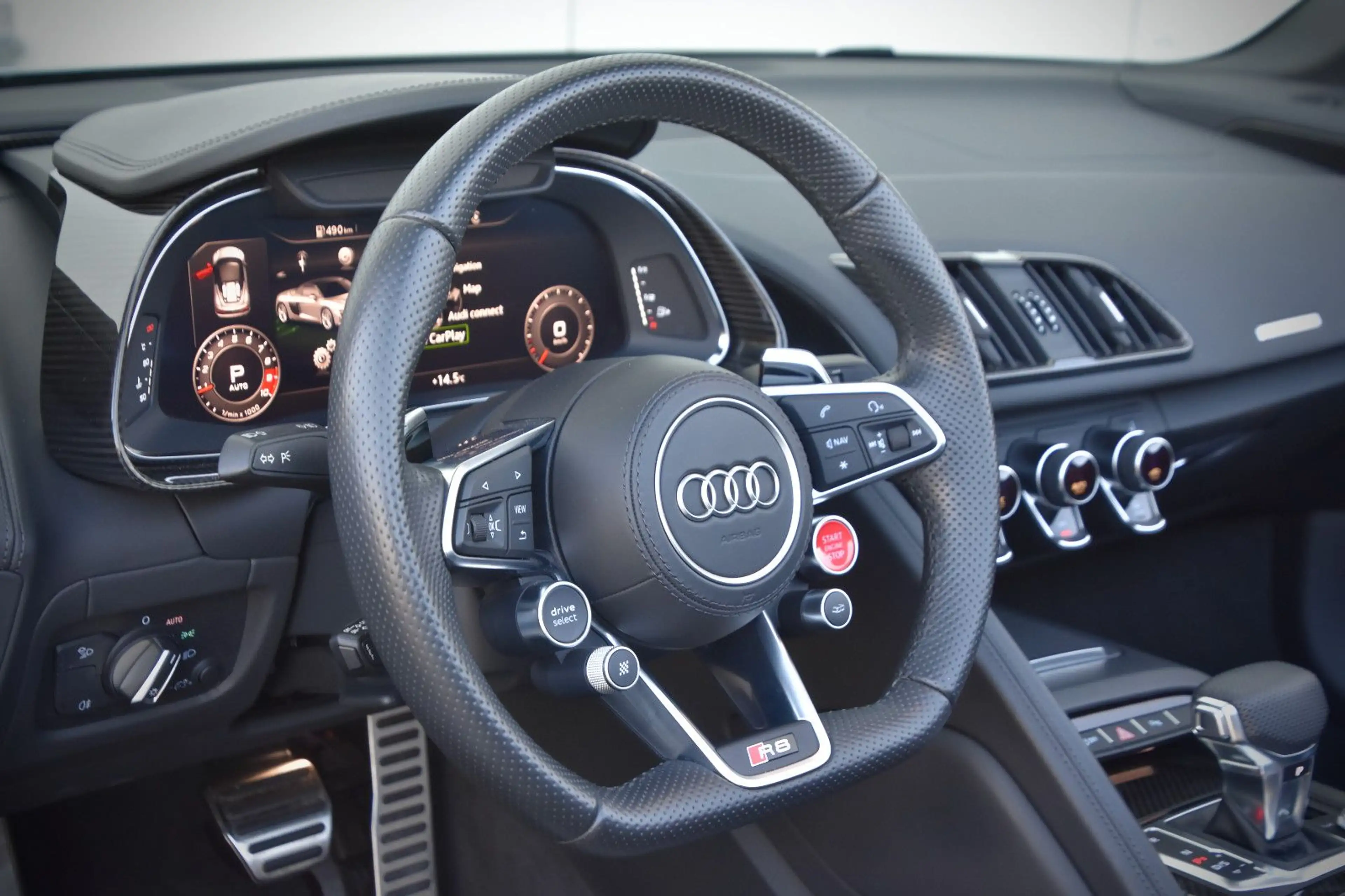 Audi R8 Spyder 5.2 FSI quattro performance — photo 10