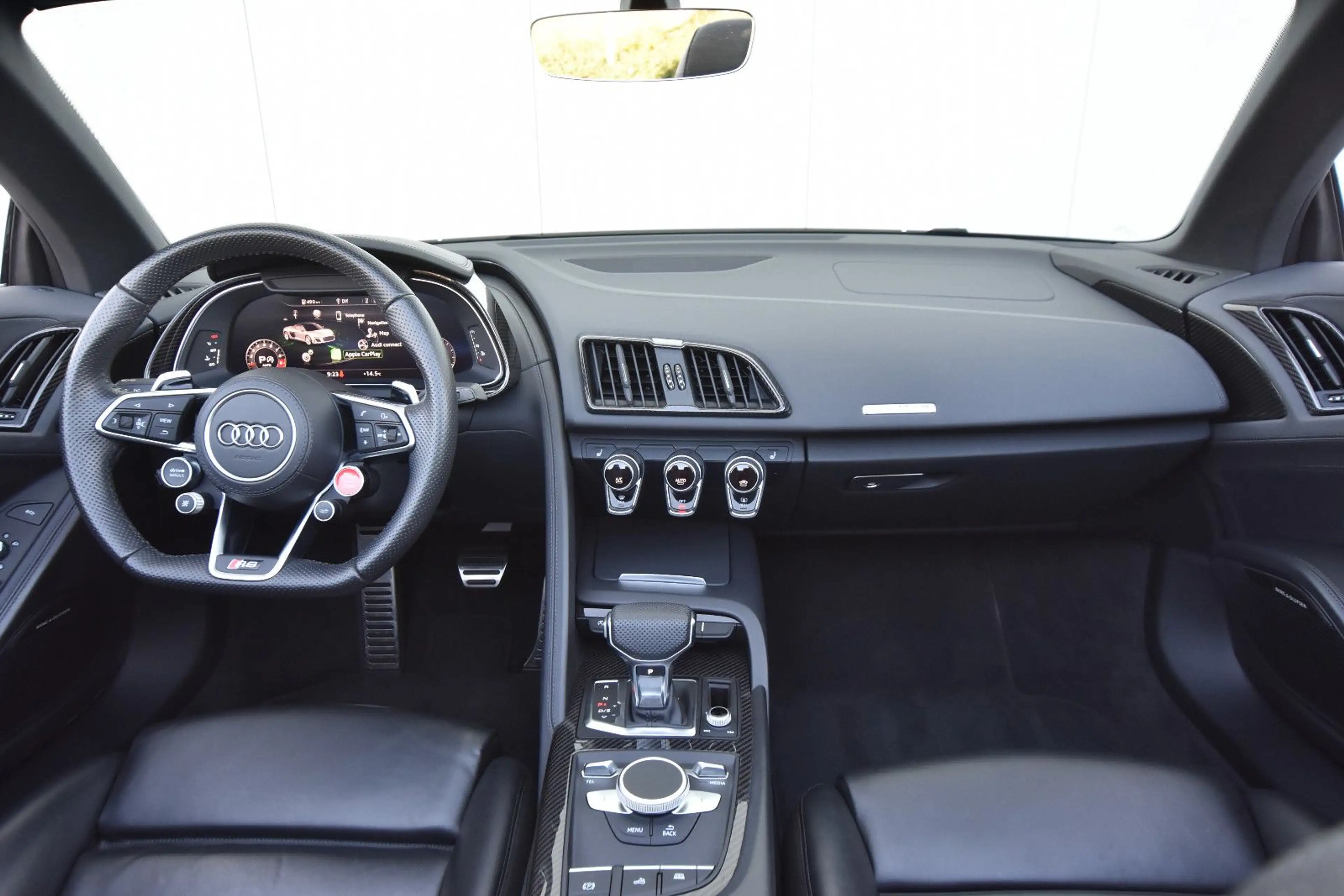 Audi R8 Spyder 5.2 FSI quattro performance — photo 11