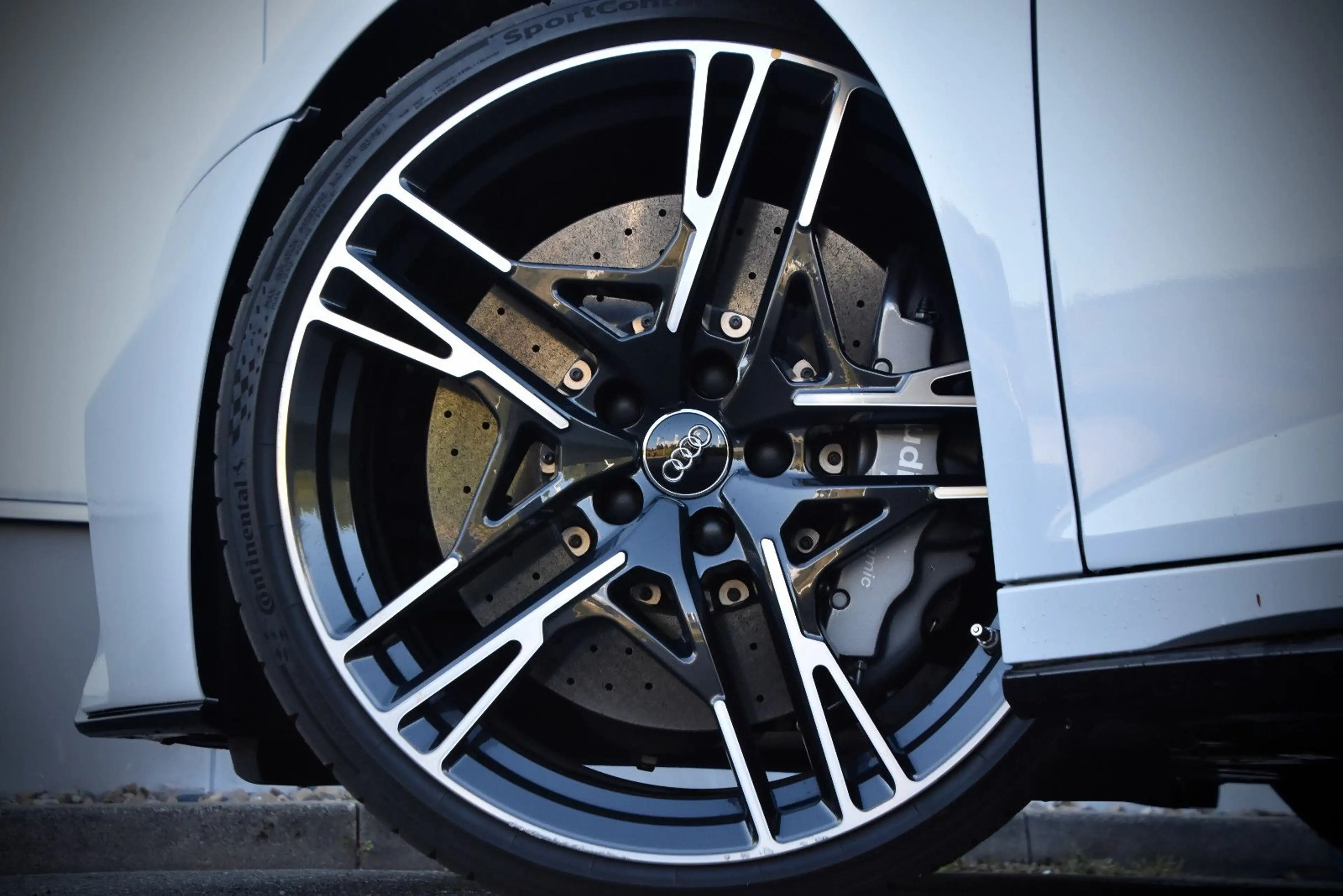 Audi R8 Spyder 5.2 FSI quattro performance — photo 9