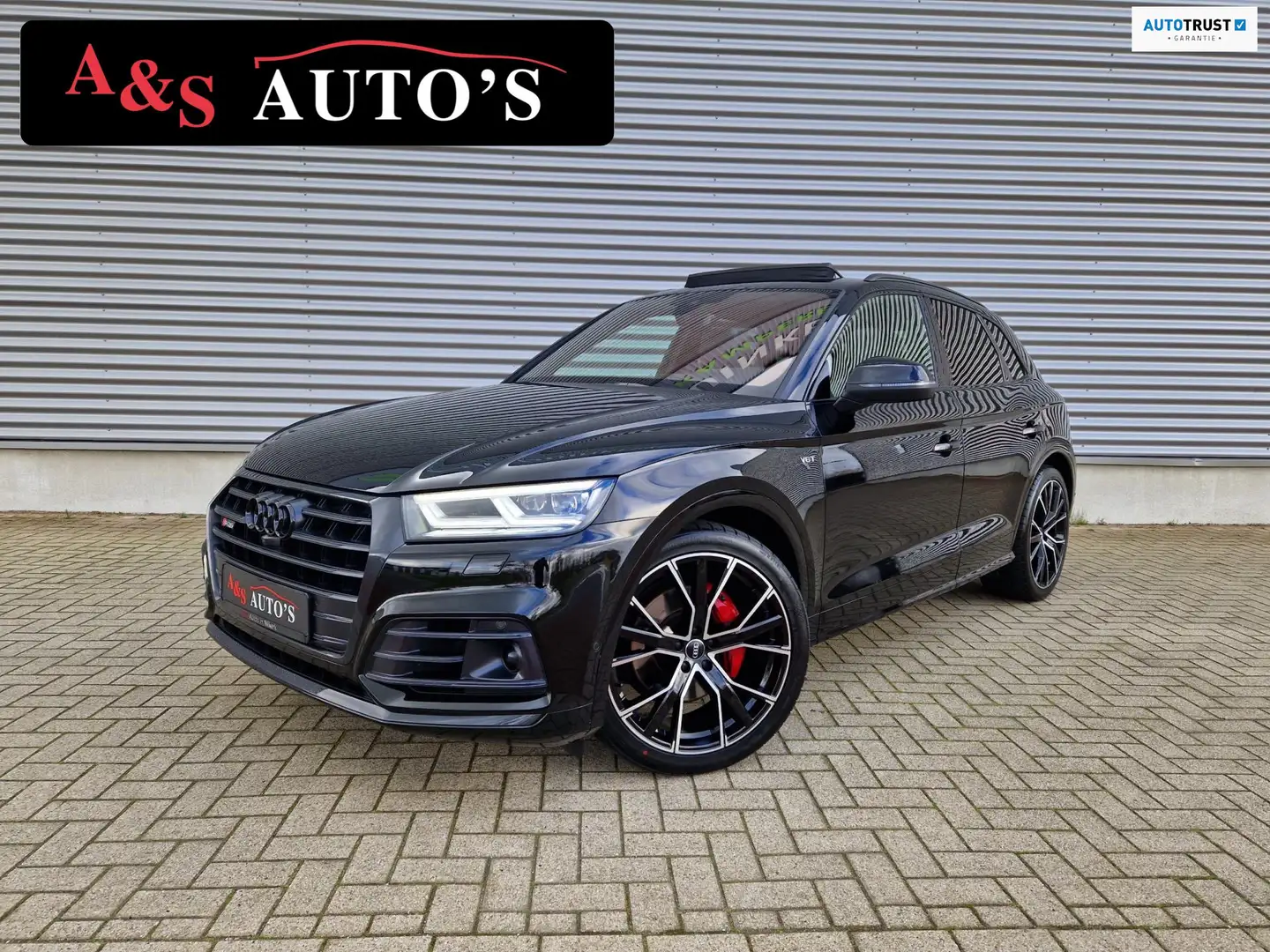 Audi Q5 55 TFSI e Quattro Competition 367pk 3x S line Pano Zwart - 1