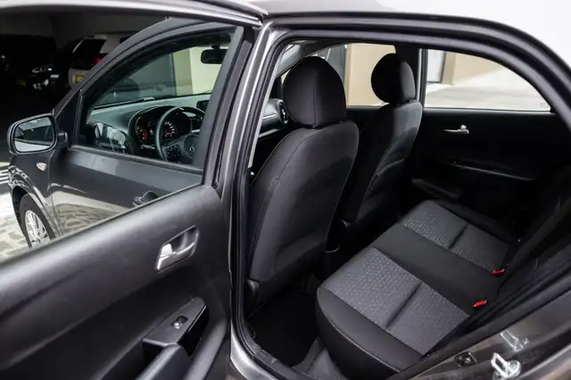 Kia Picanto view 6