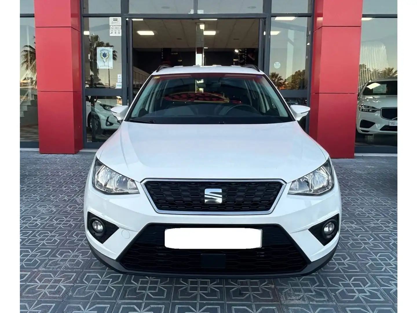 SEAT Arona 1.6TDI CR S&S Style DSG 95 Fehér - 2