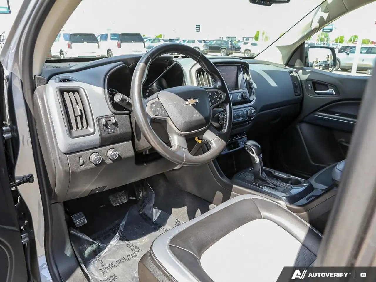 Chevrolet Colorado снимка Chevrolet Colorado