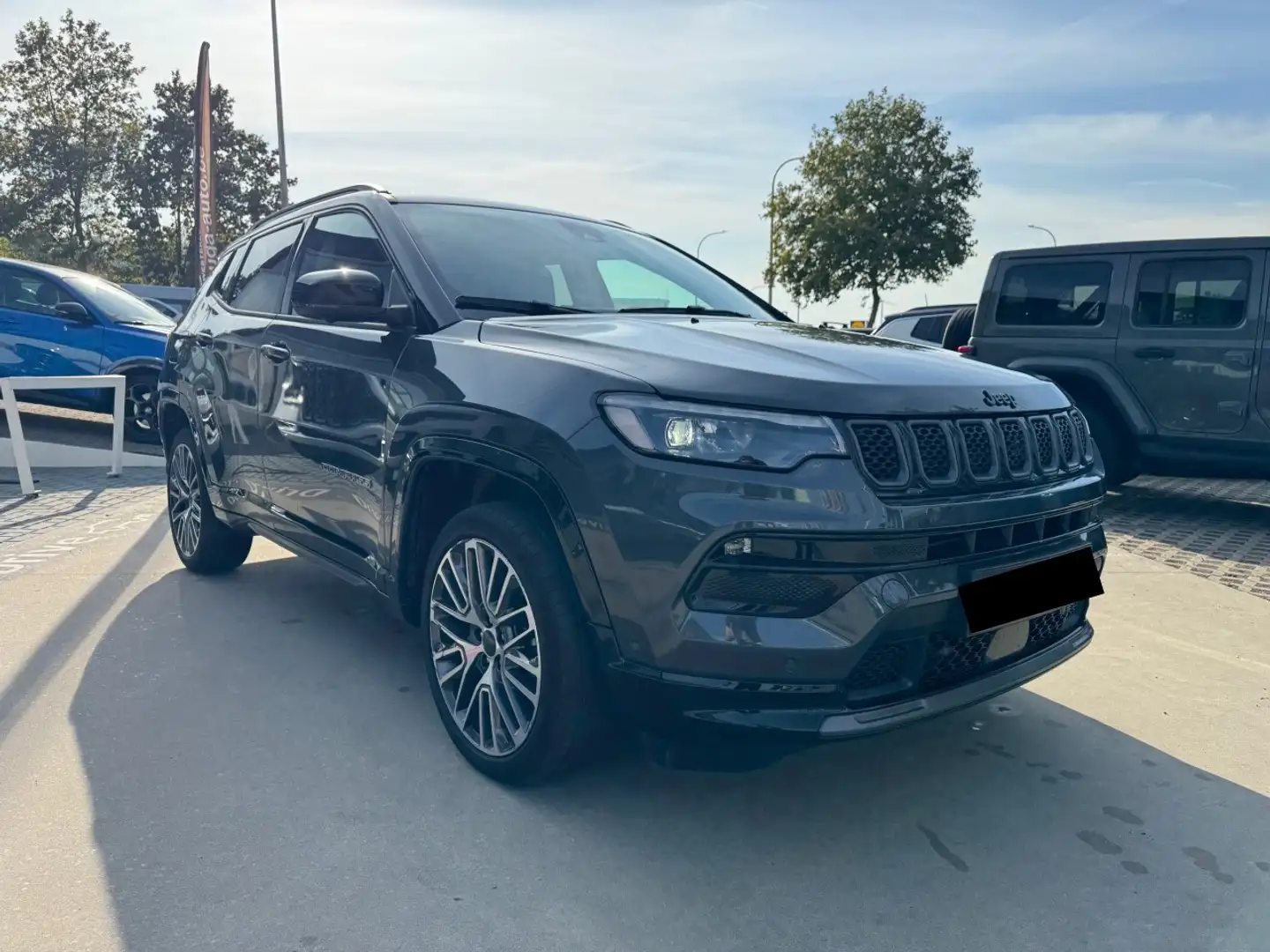 Jeep Compass MHEV E-Hybrid S Gris - 2