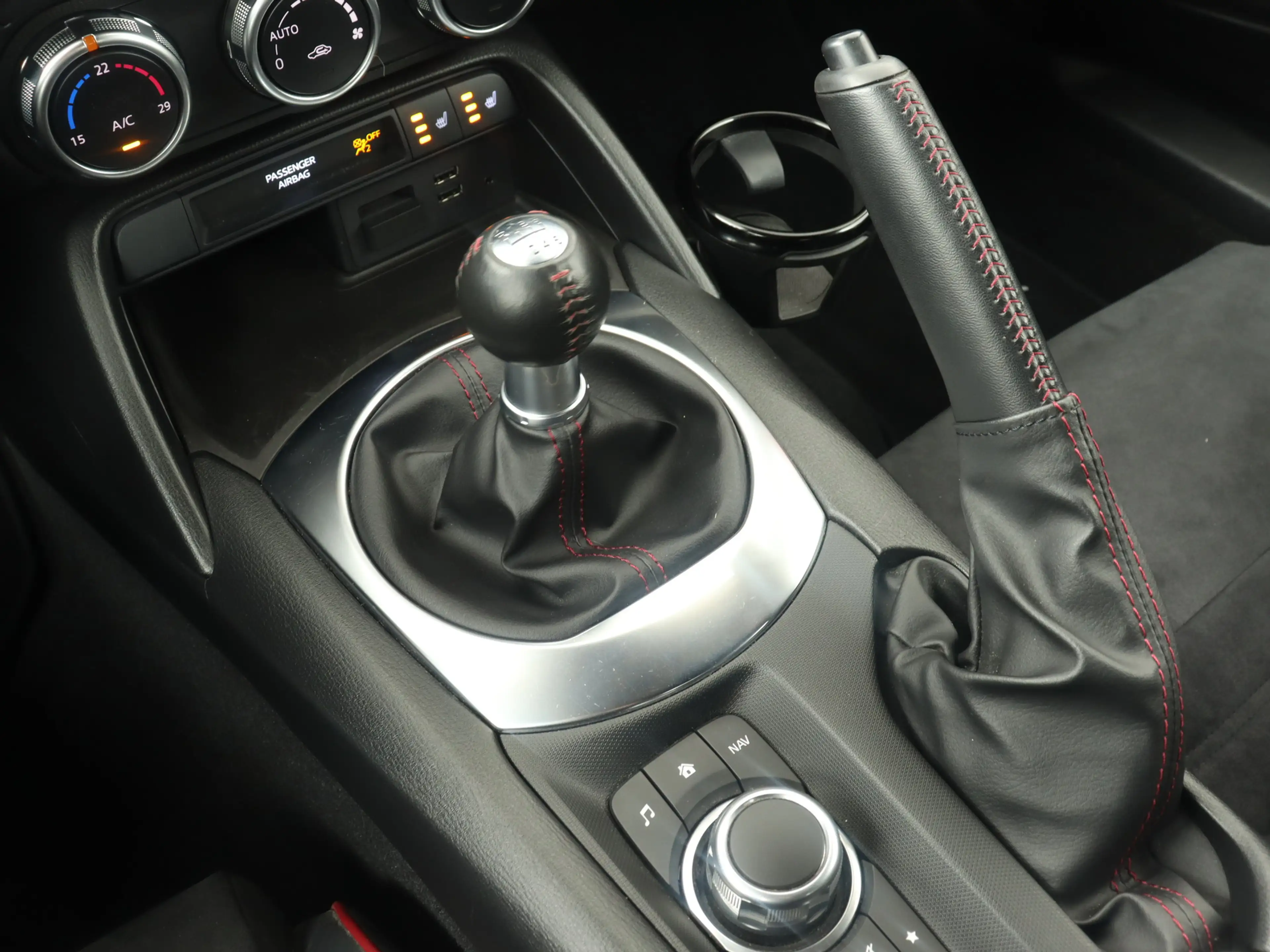 Mazda MX-5 1.5 SkyActiv-G 132 GT-M | Cruise control | Achteru — photo 11