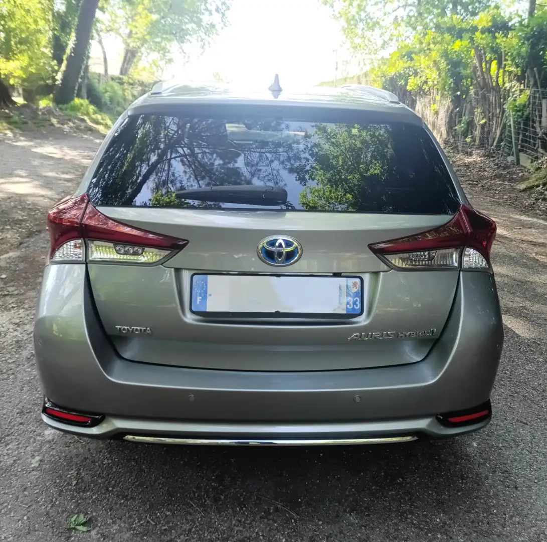 Toyota Auris Auris Touring Sports Hybride 136h Executive - 2
