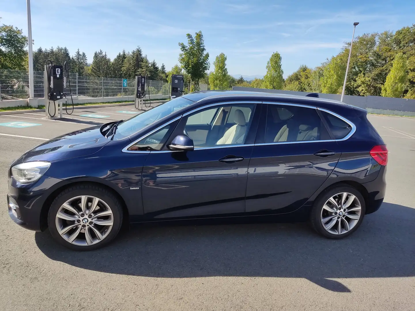 BMW 220 220 d. xDrive Luxury Blau - 1
