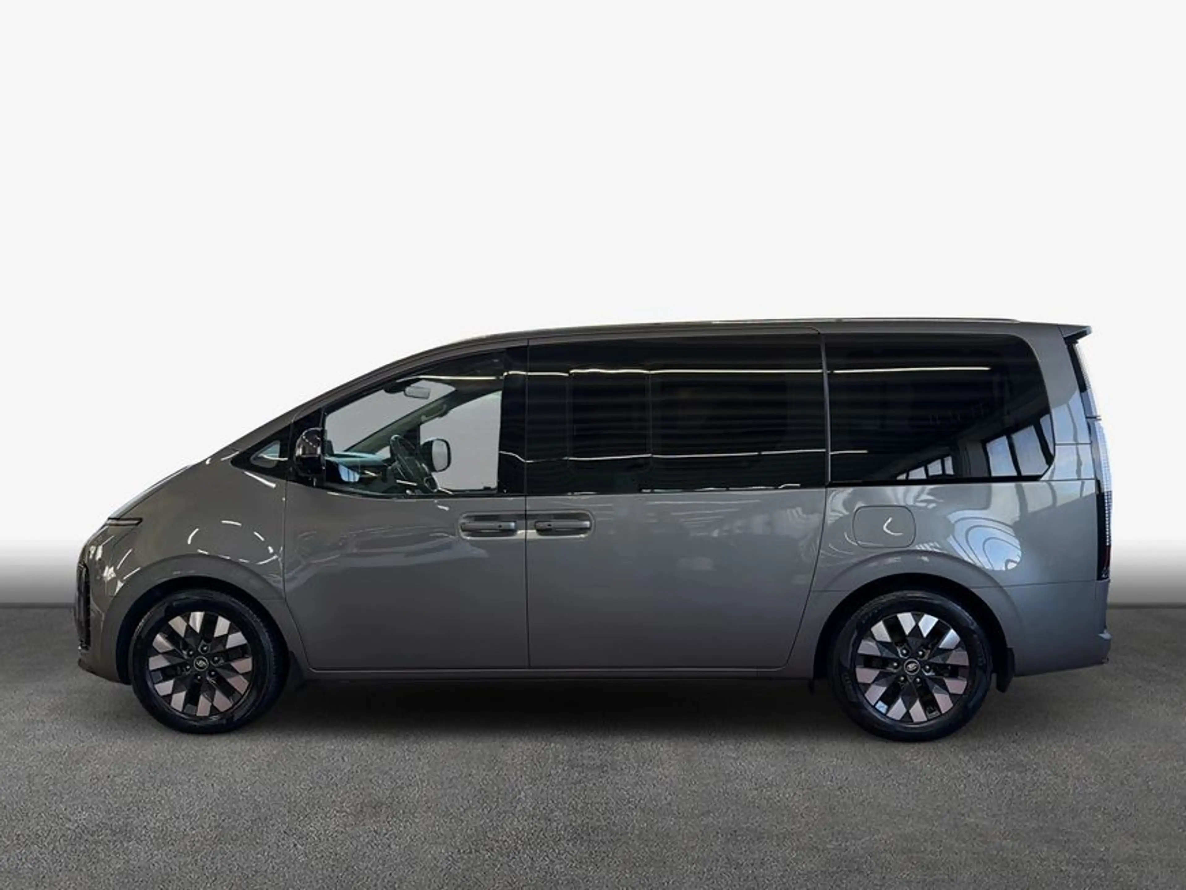 Hyundai STARIA STARIA 2.2 CRDi Allrad Signature — photo 4