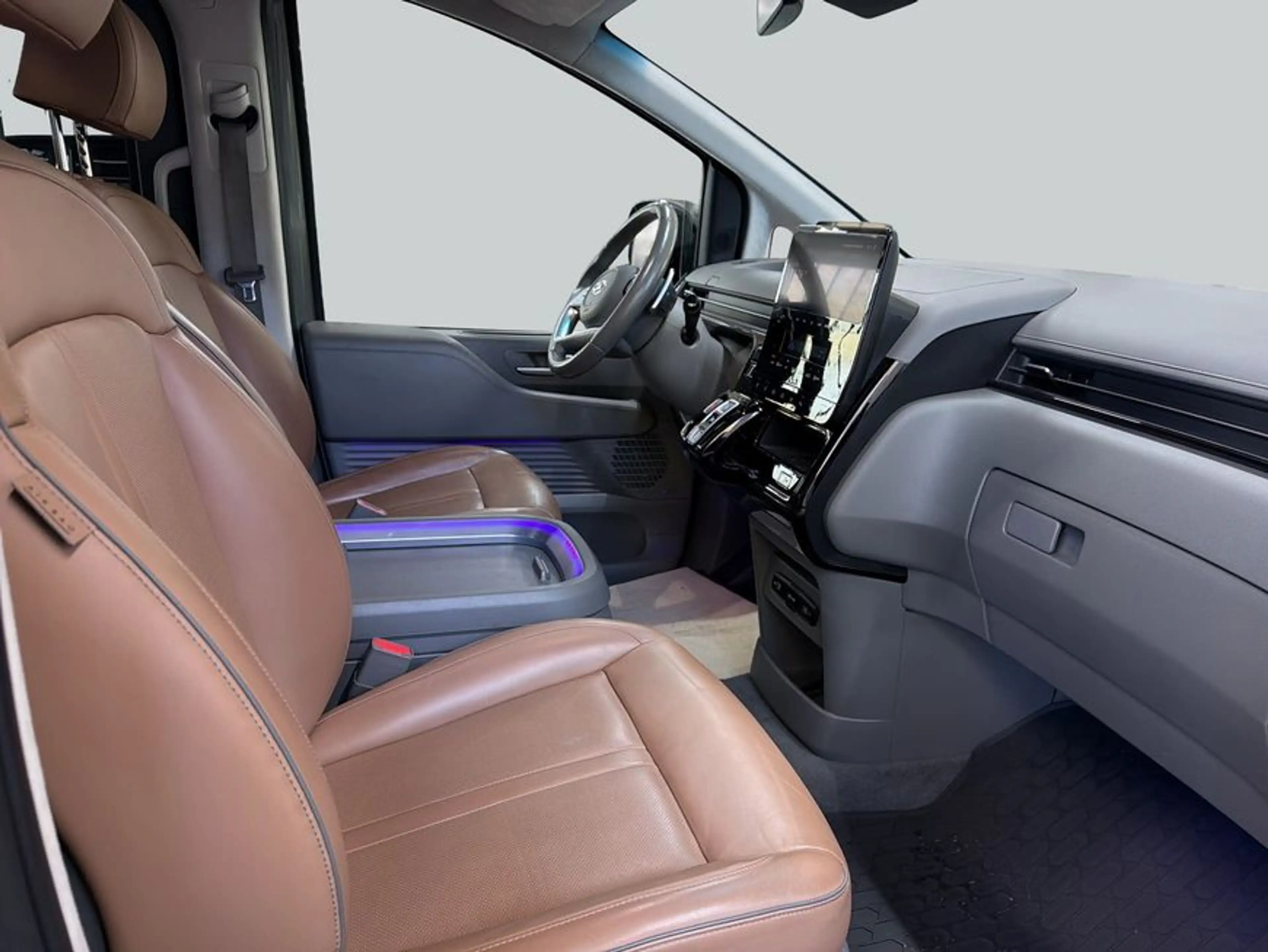 Hyundai STARIA STARIA 2.2 CRDi Allrad Signature — photo 12