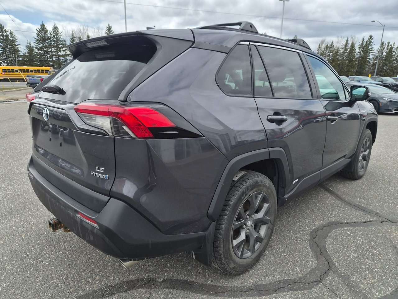 2019 Toyota RAV4 HYBRID LE — снимка 1