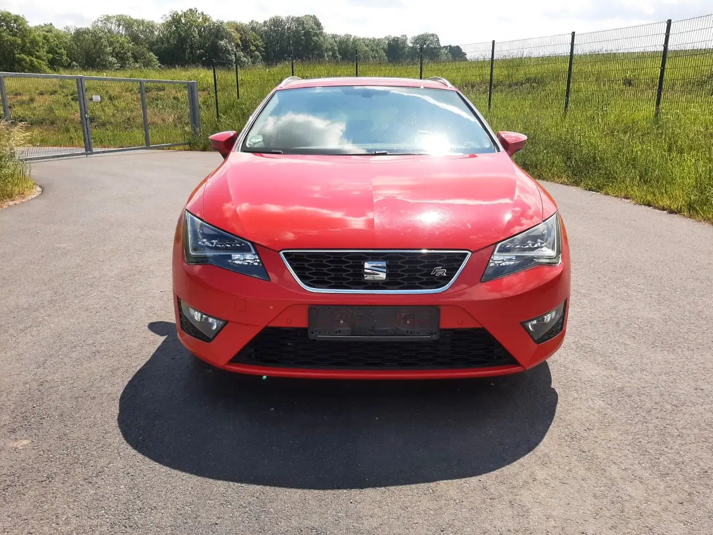 SEAT Leon ST 1.8 TSI FR,LED,Klimaautomatik Rojo - 2