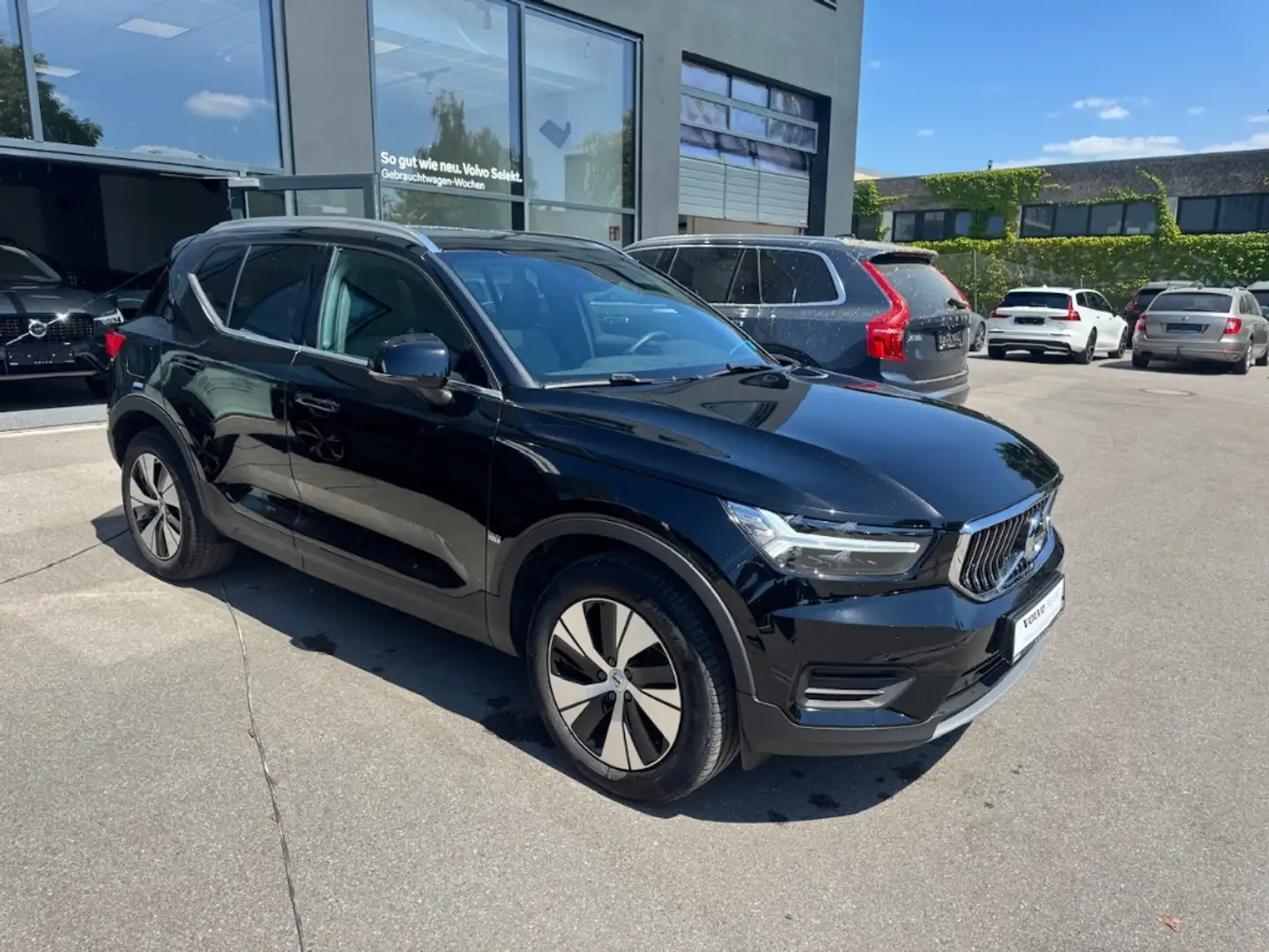 Volvo XC40 Core Recharge Plug-In Hybrid T4 Twin Engine EU6d S Schwarz - 2
