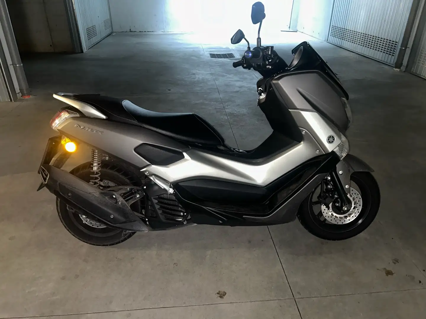 Yamaha NMAX NMAX 125 cc Сірий - 1
