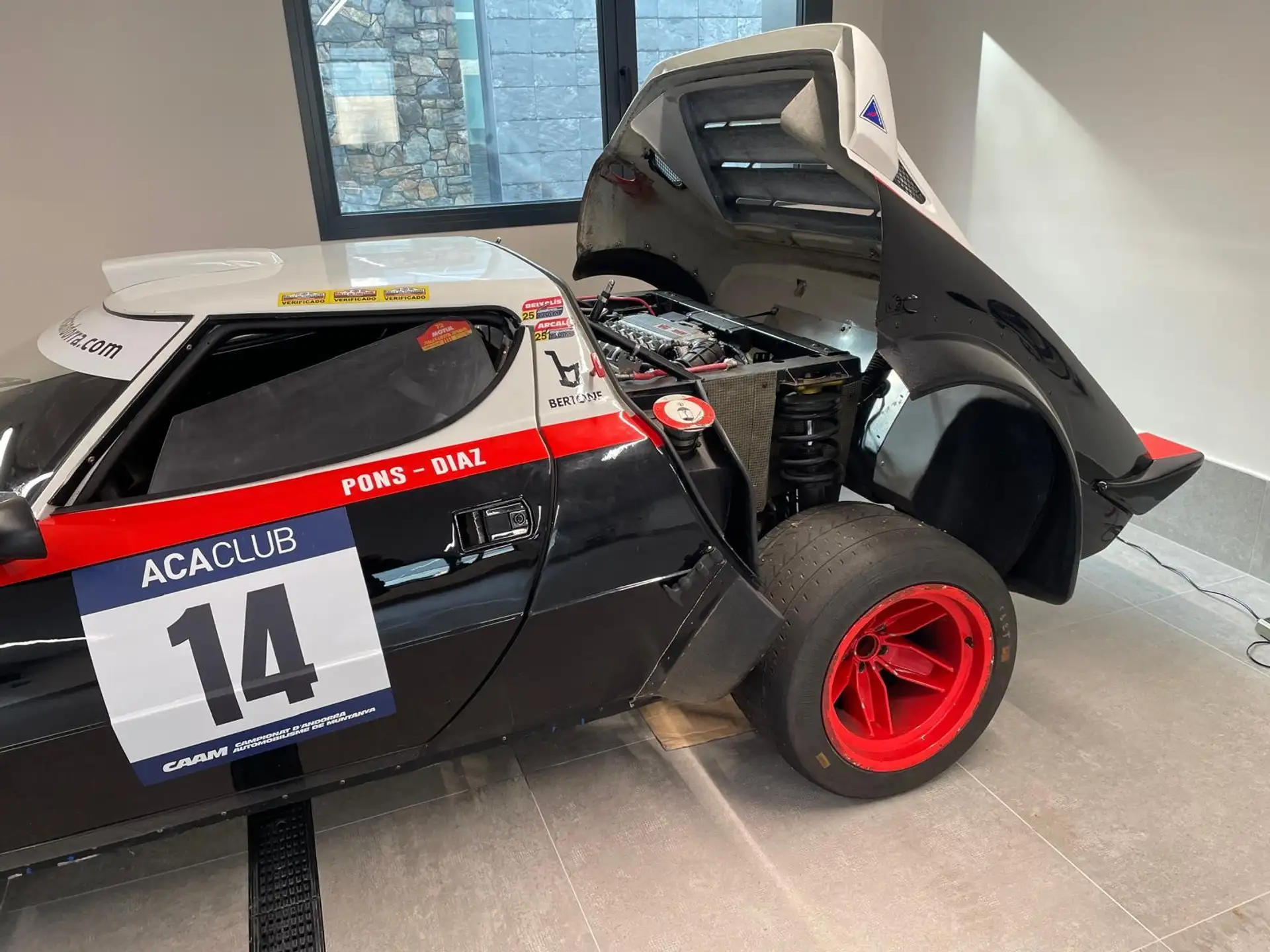 란치아 Stratos 1972 레드 사진 6