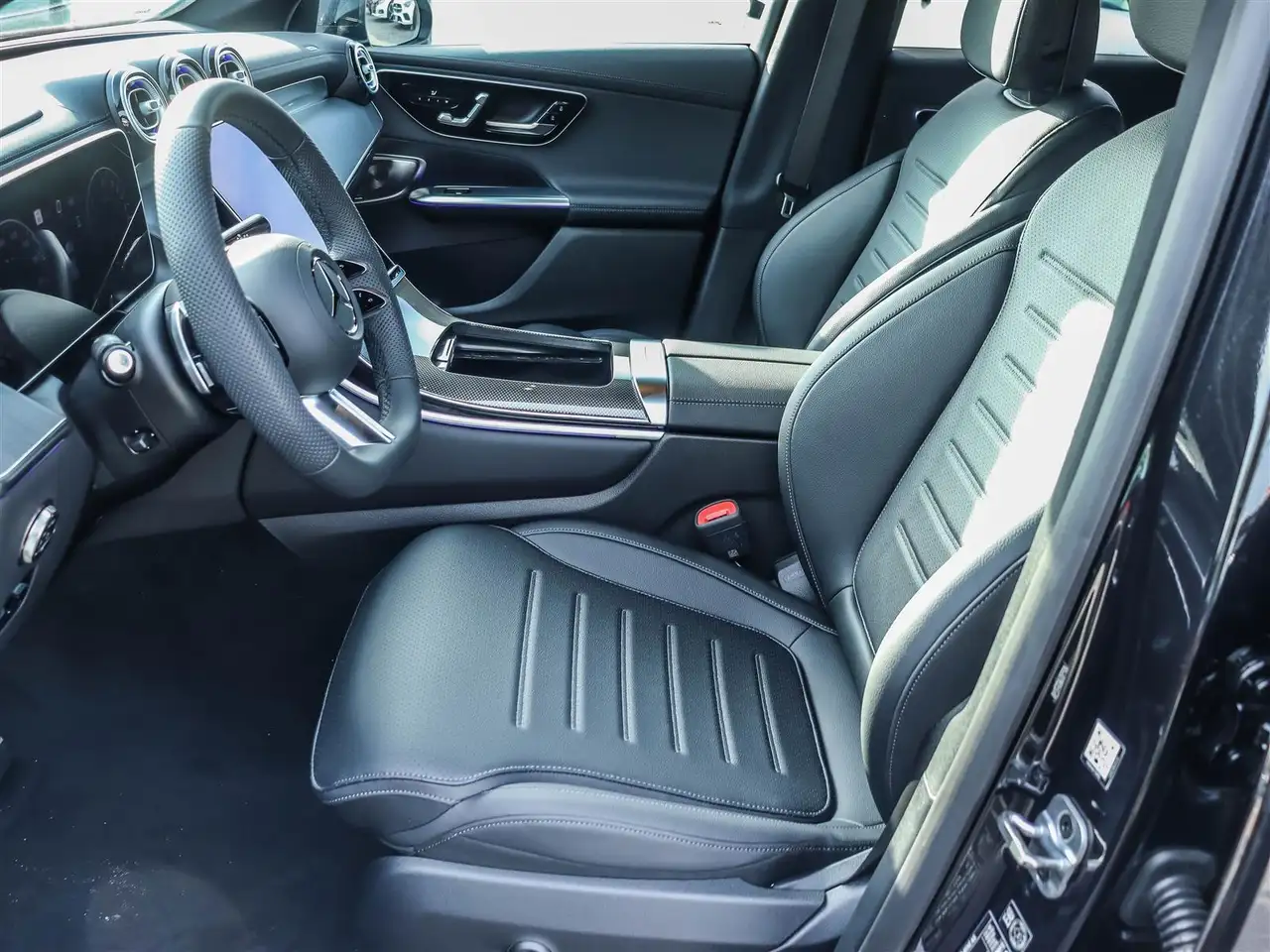 Mercedes-Benz GLC снимка Mercedes-Benz GLC
