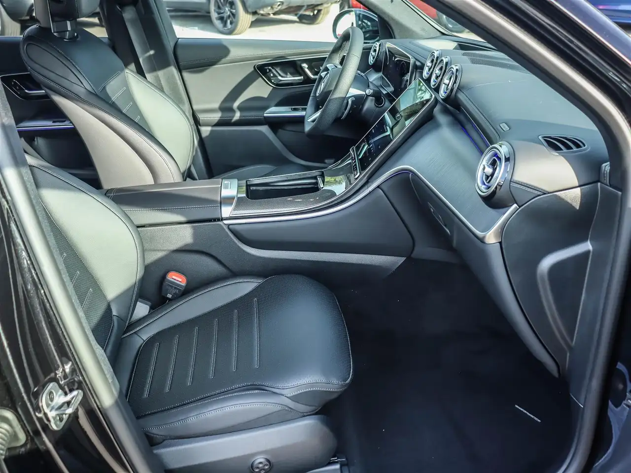 Mercedes-Benz GLC снимка Mercedes-Benz GLC