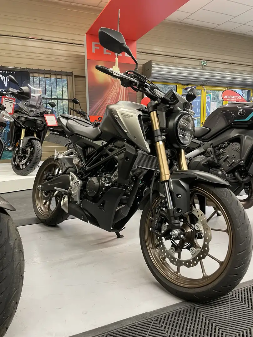 Honda CB 125 Gris - 1