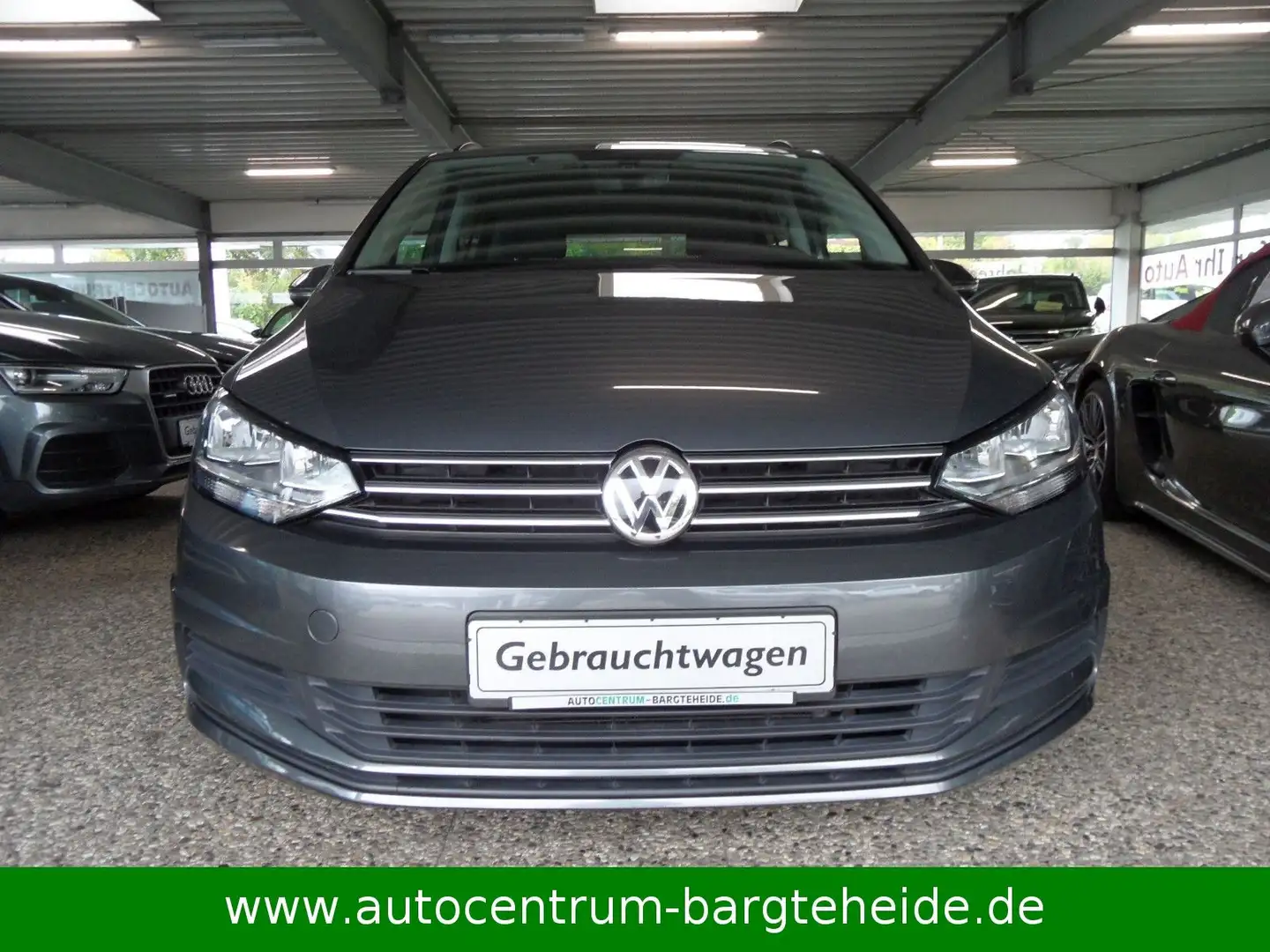 Volkswagen Touran 1.4 TSi Comfortl. 1.HD nur 39.670KM Gris - 2