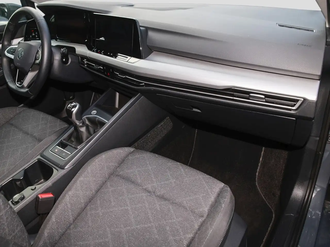 Volkswagen Golf VIII 2.0 TDI Life Navi/LED 7