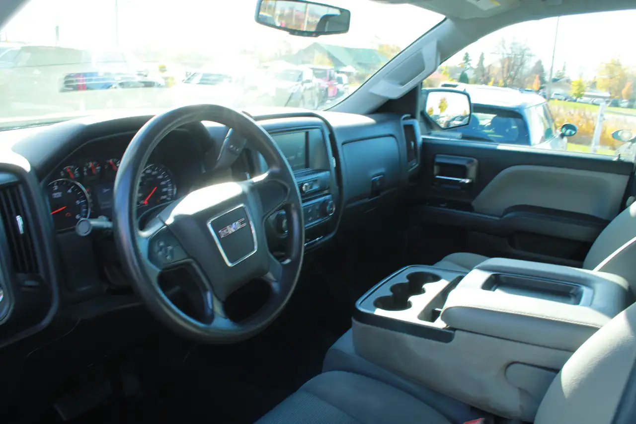 GMC Sierra 1500 снимка GMC Sierra 1500