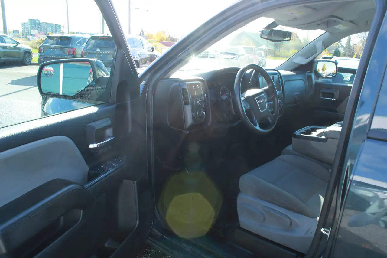 GMC Sierra 1500 снимка GMC Sierra 1500