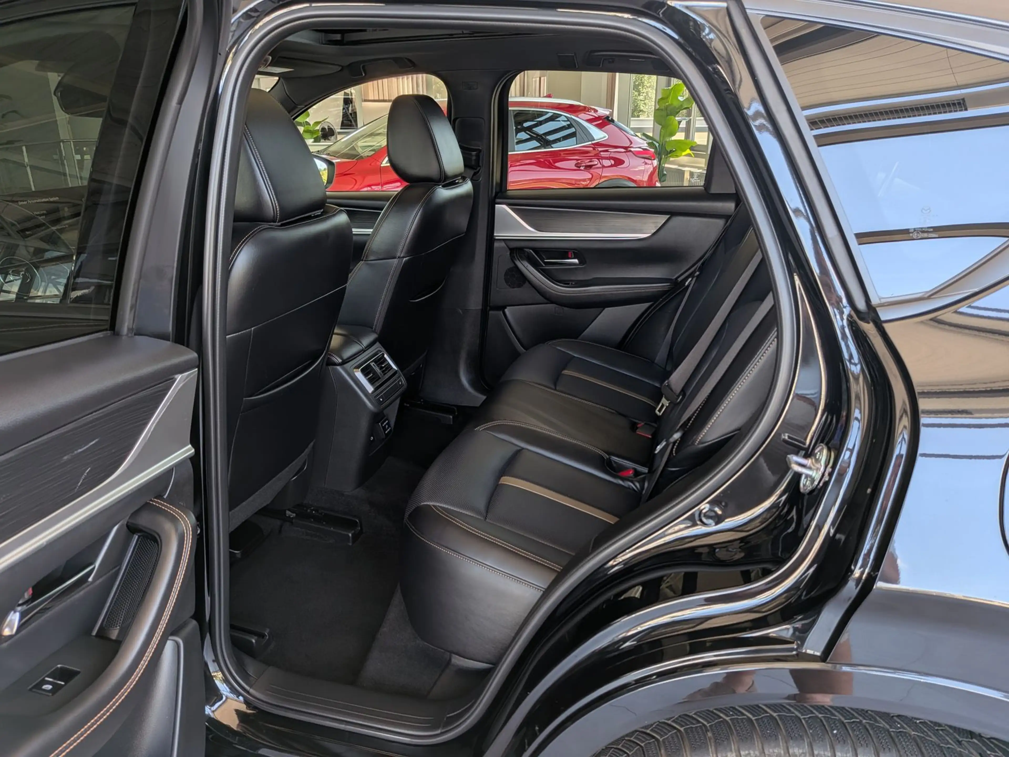 Mazda CX-60 2.5L e-SKYACTIV PHEV 327 Homura+ Pano Bose — photo 15