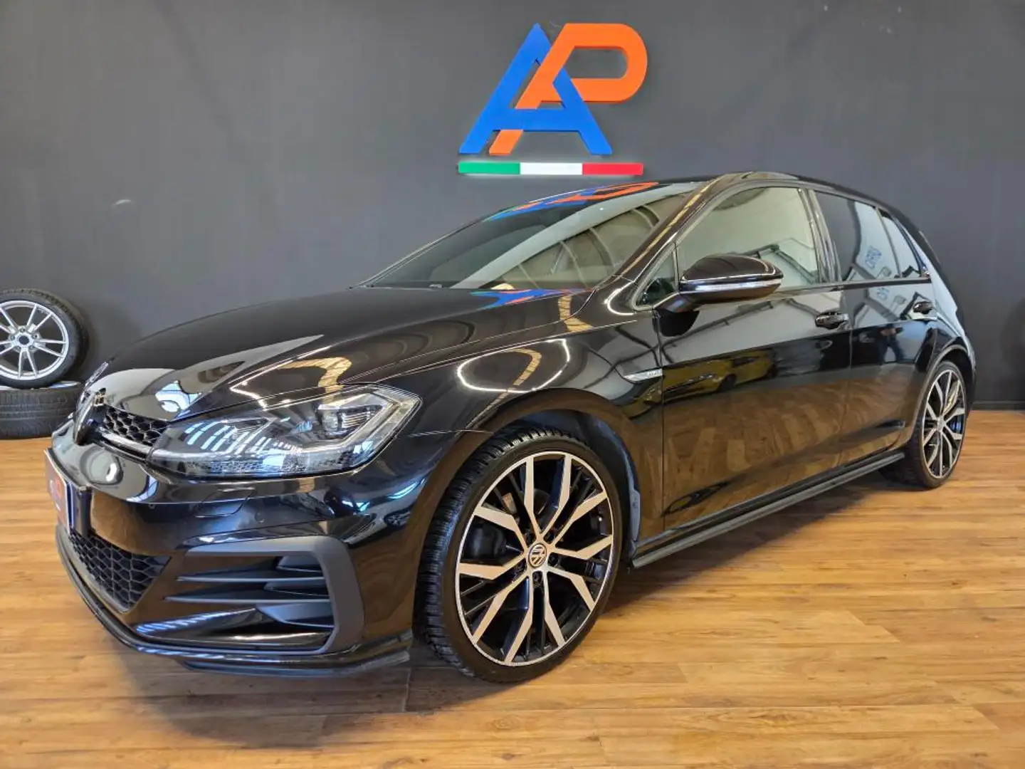 Volkswagen Golf Golf 5p 2.0 tdi Gtd dsg Noir - 1