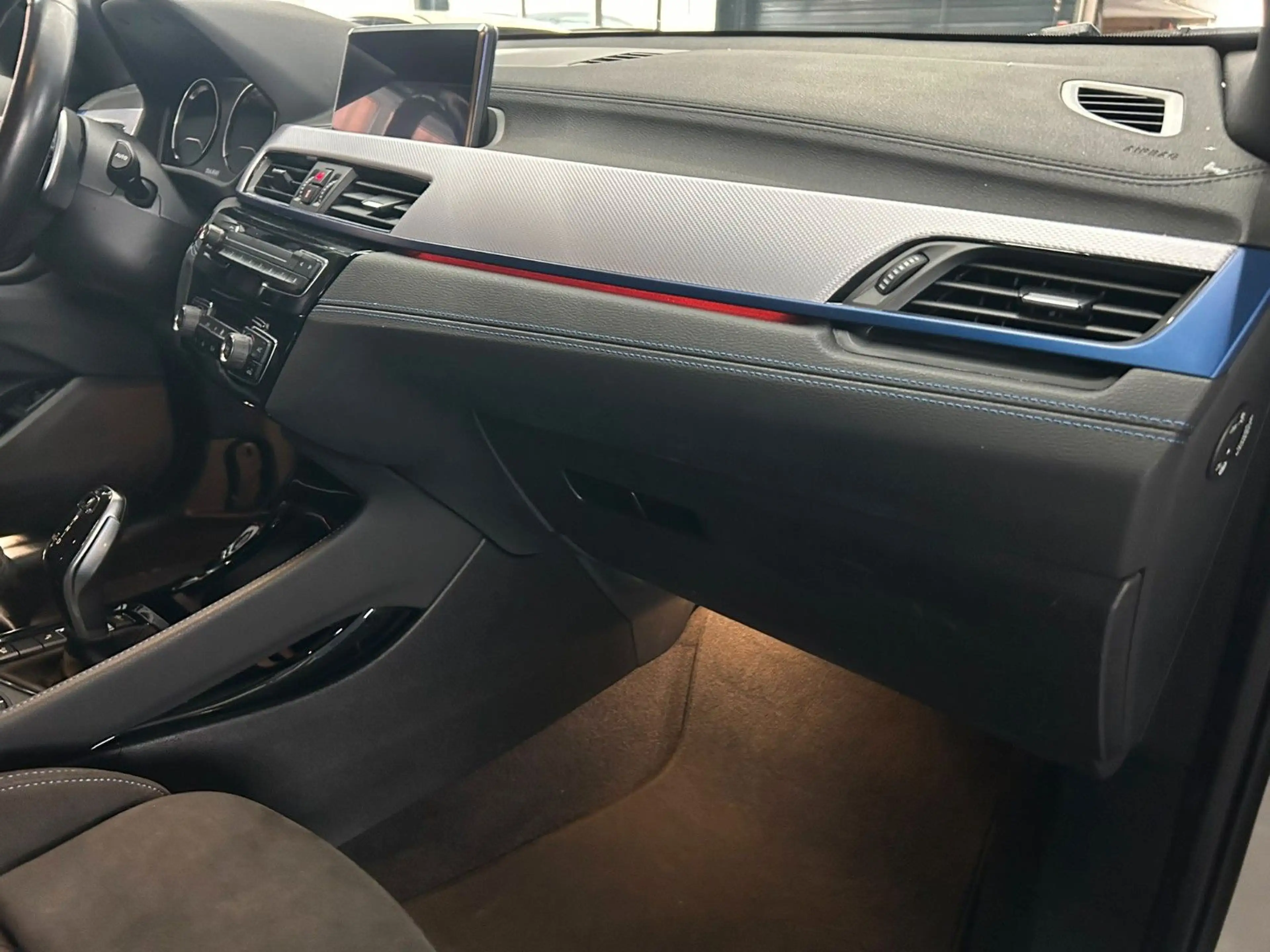 BMW X2 xDrive 18 d M SPORT*AHK*LED*ASSIST*NAVI*SHZ* — photo 11