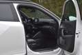 Peugeot e-2008 EV GT-Line 50 kWh | Pano | Camera | Keyless | DAB Weiß - thumbnail 36