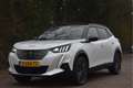 Peugeot e-2008 EV GT-Line 50 kWh | Pano | Camera | Keyless | DAB Weiß - thumbnail 1
