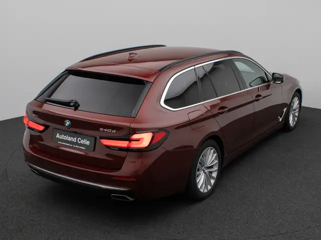 BMW 5 Series view 7