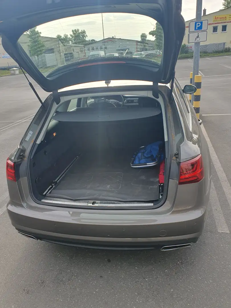 Audi A6 Avant 3.0 TDI quattro S tronic Grau - 2