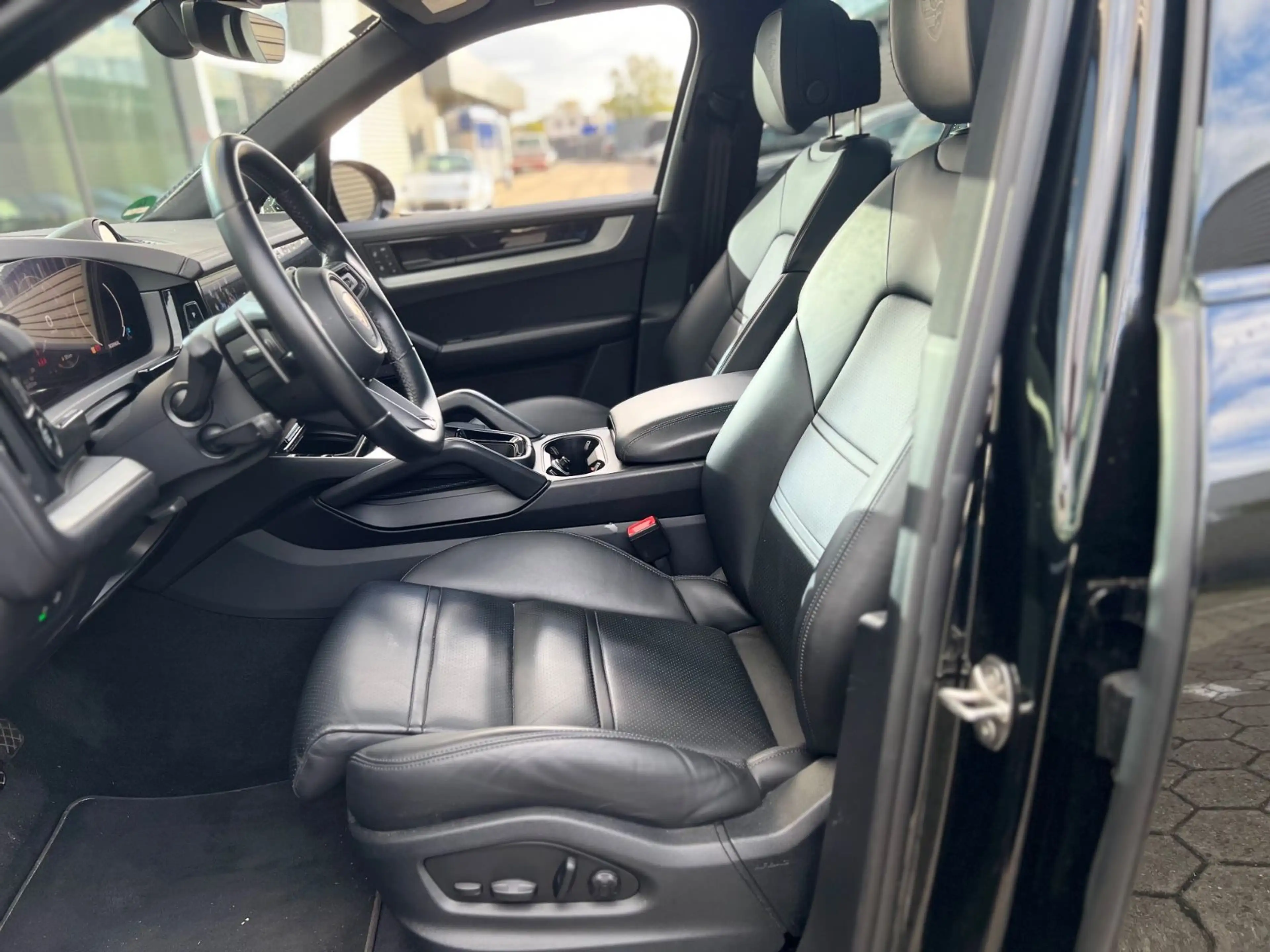 Porsche Cayenne *deuts.*Pano*360°*Lenkradheiz.*BOSE — photo 7