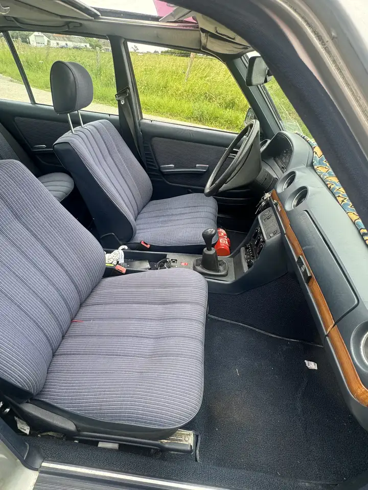 Mercedes-Benz E 230, foto 5