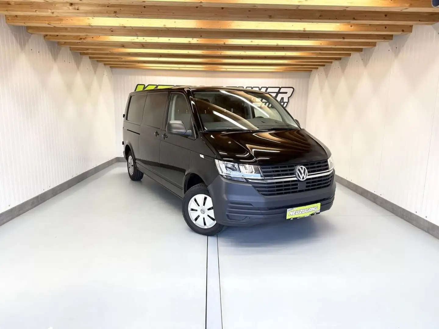 Volkswagen T6.1 Transporter Kasten 2,0 TDI LR ''KLIMA*PDC*3SITZ*FLÜGELTÜR'' Schwarz - 1