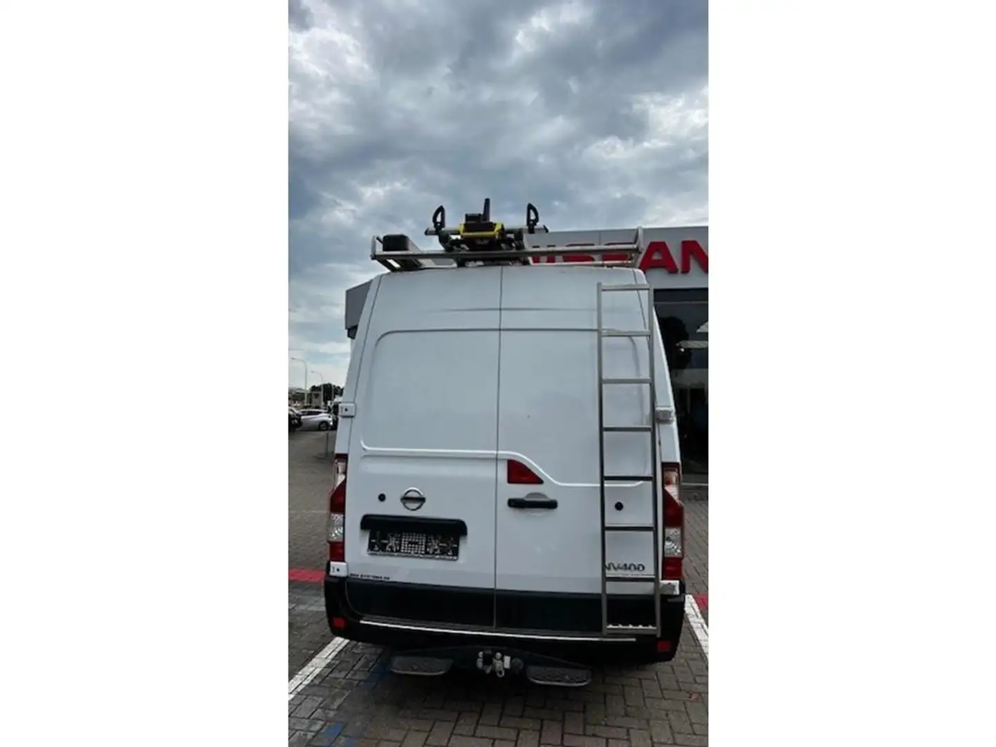Nissan NV400 2.3 Dci 130pk L2H2 N-Connecta Blanc - 2