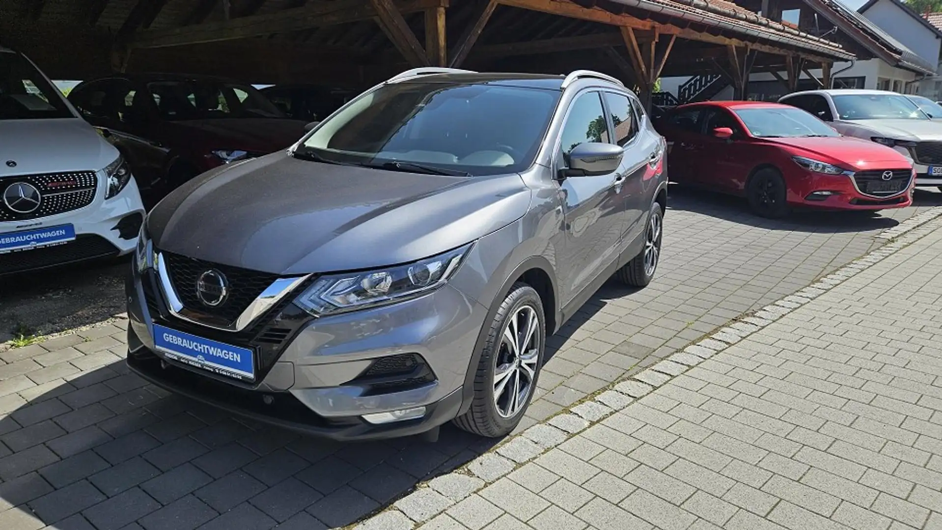 Nissan Qashqai N-Way Grau - 1