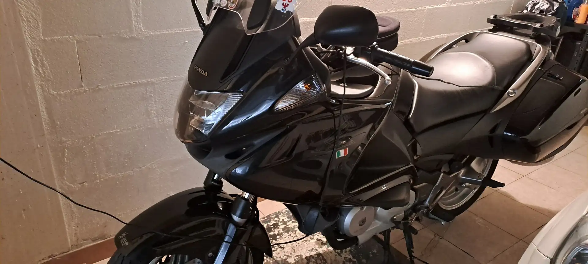 Honda Deauville Zwart - 1