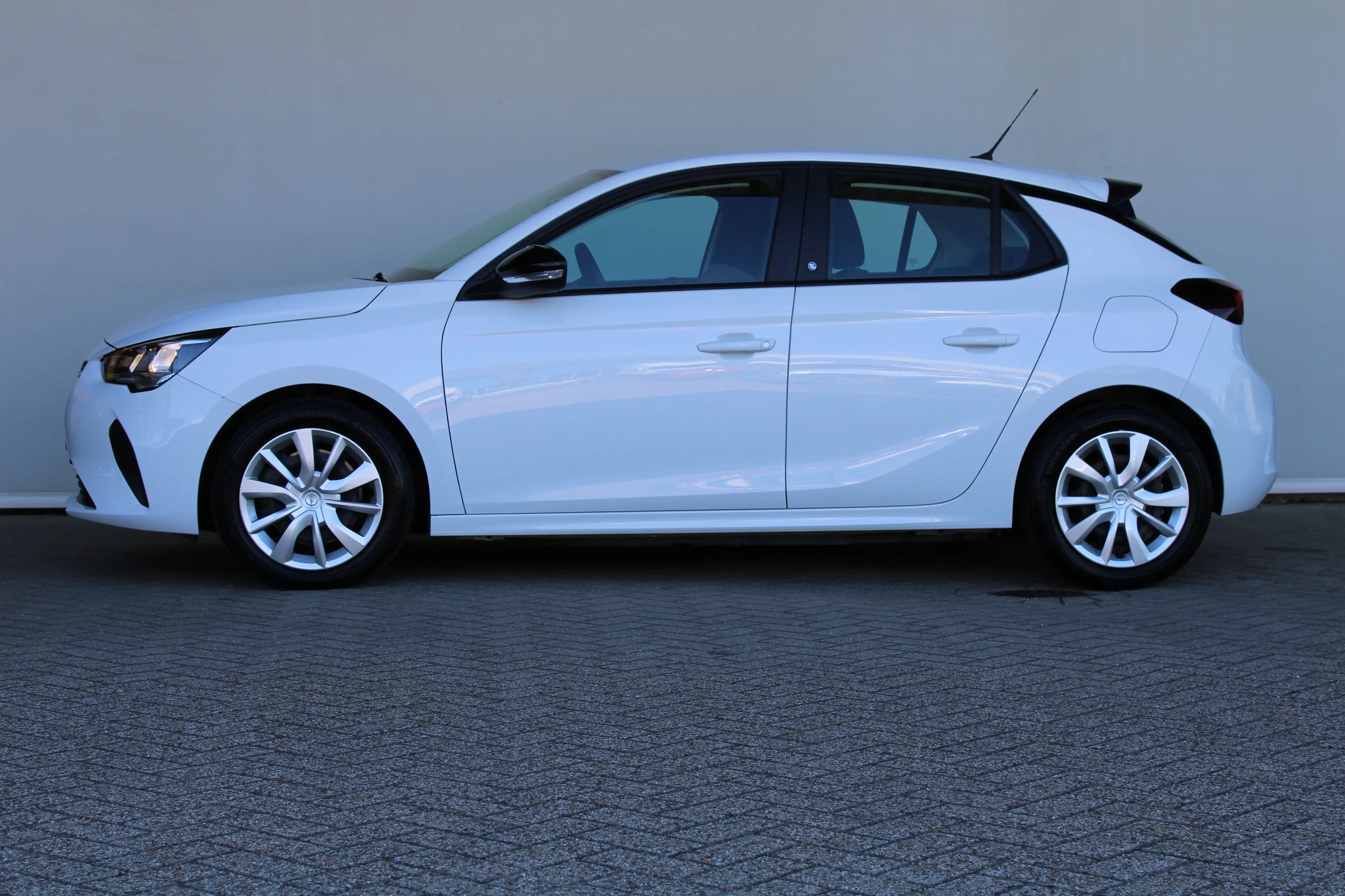 Opel Corsa-e Edition 50 kWh | Apple carplay & Android auto | El — photo 9