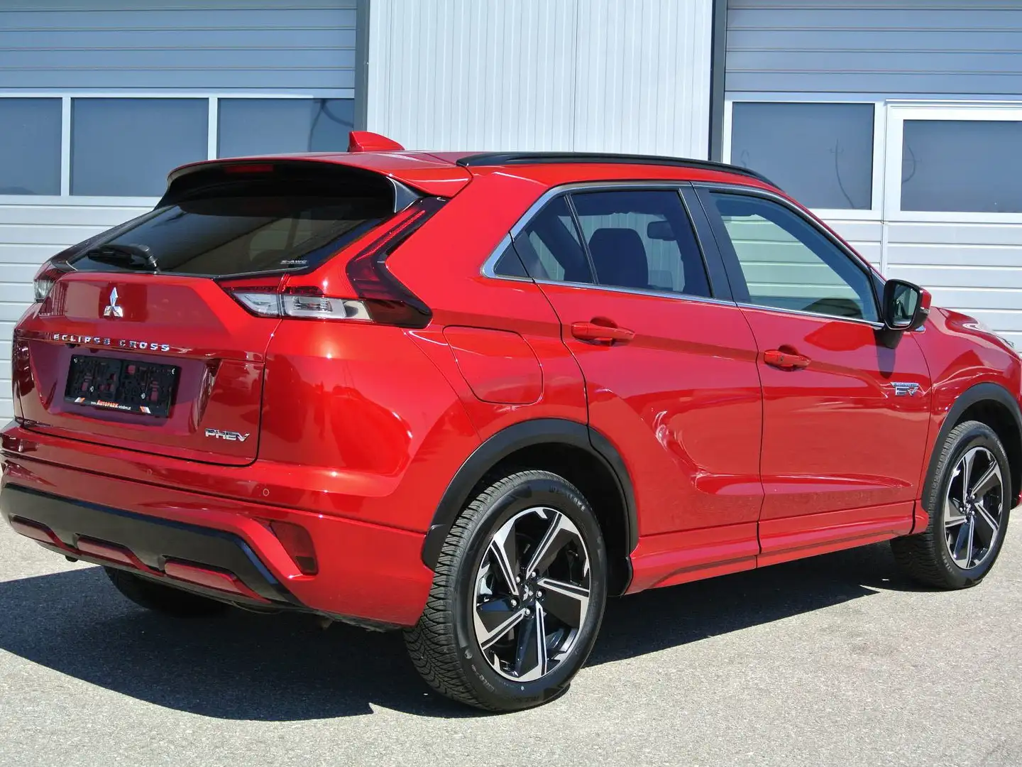 Mitsubishi Eclipse Cross 2.4 PHEV Top Hybrid 4WD Aut. * LEDER *KAMERA * LED Rot - 2