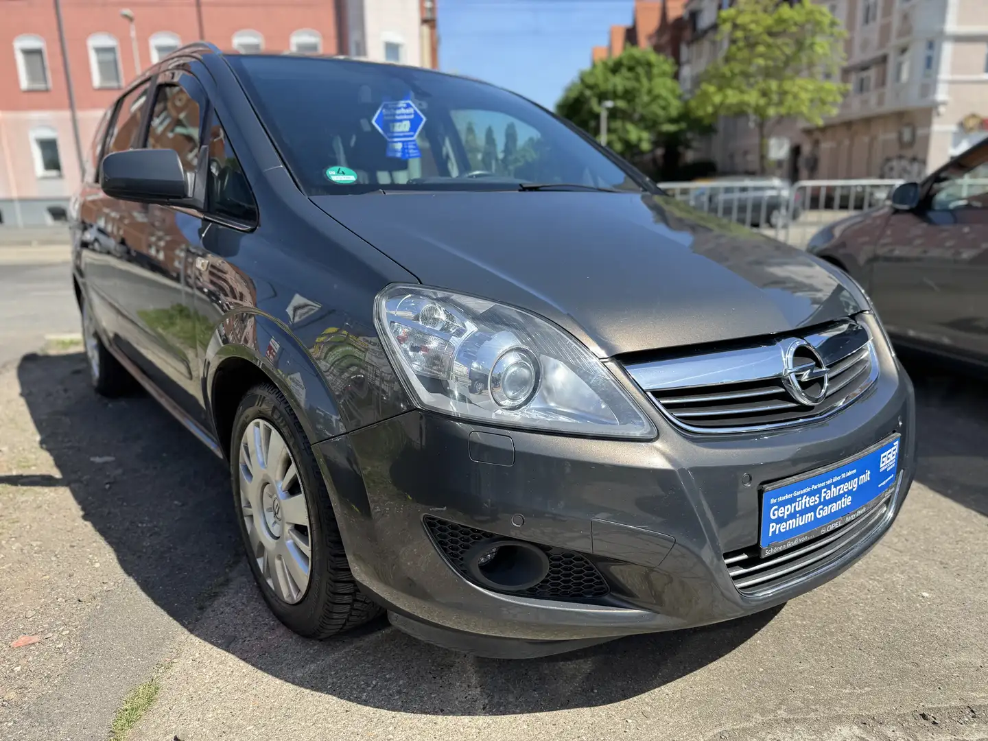 Opel Zafira 1.7 CDTI ecoFLEX Family Plus 7-Sitzer/ TÜV NEU Grau - 2