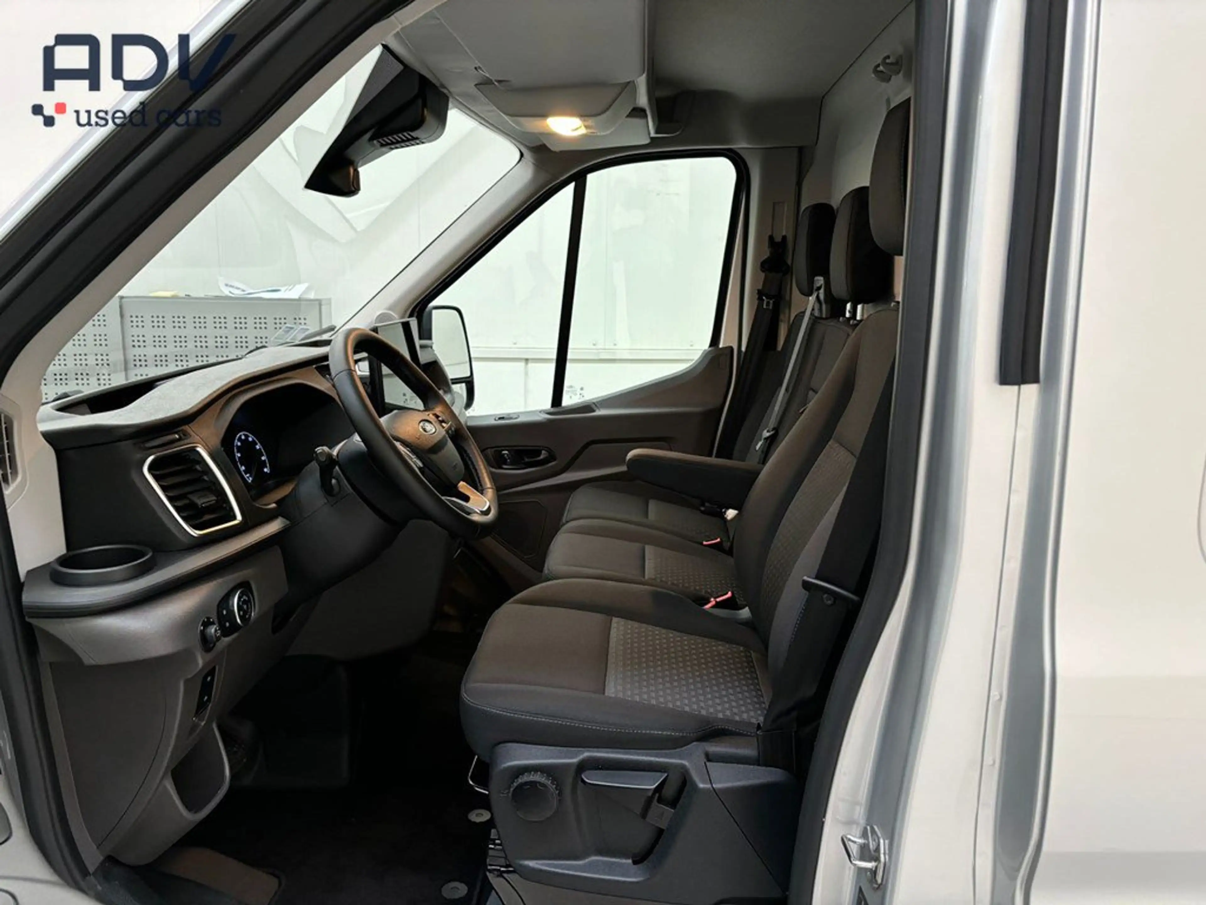 Ford E-Transit * E Transit L2-H2 *- POWER ON BOARD * — photo 5