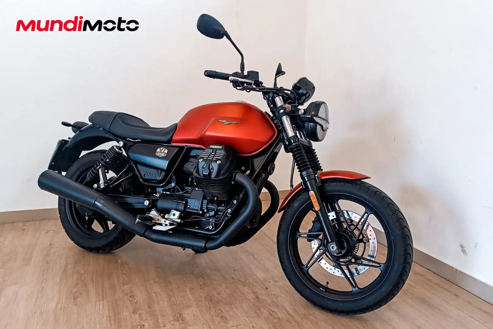 Moto Guzzi V7 Sport - 2