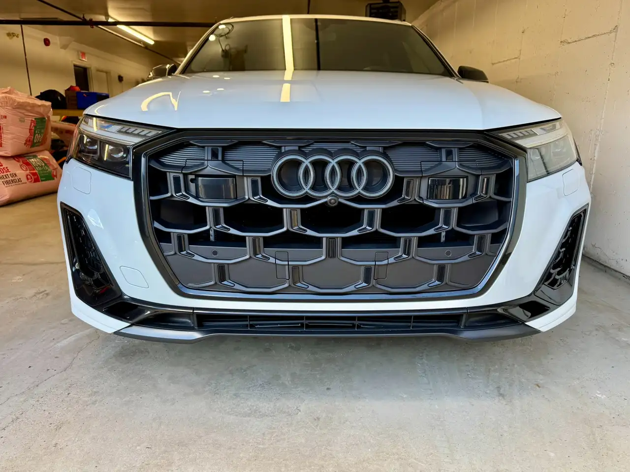 Audi SQ7 снимка Audi SQ7
