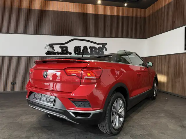 Volkswagen T-Roc view 6