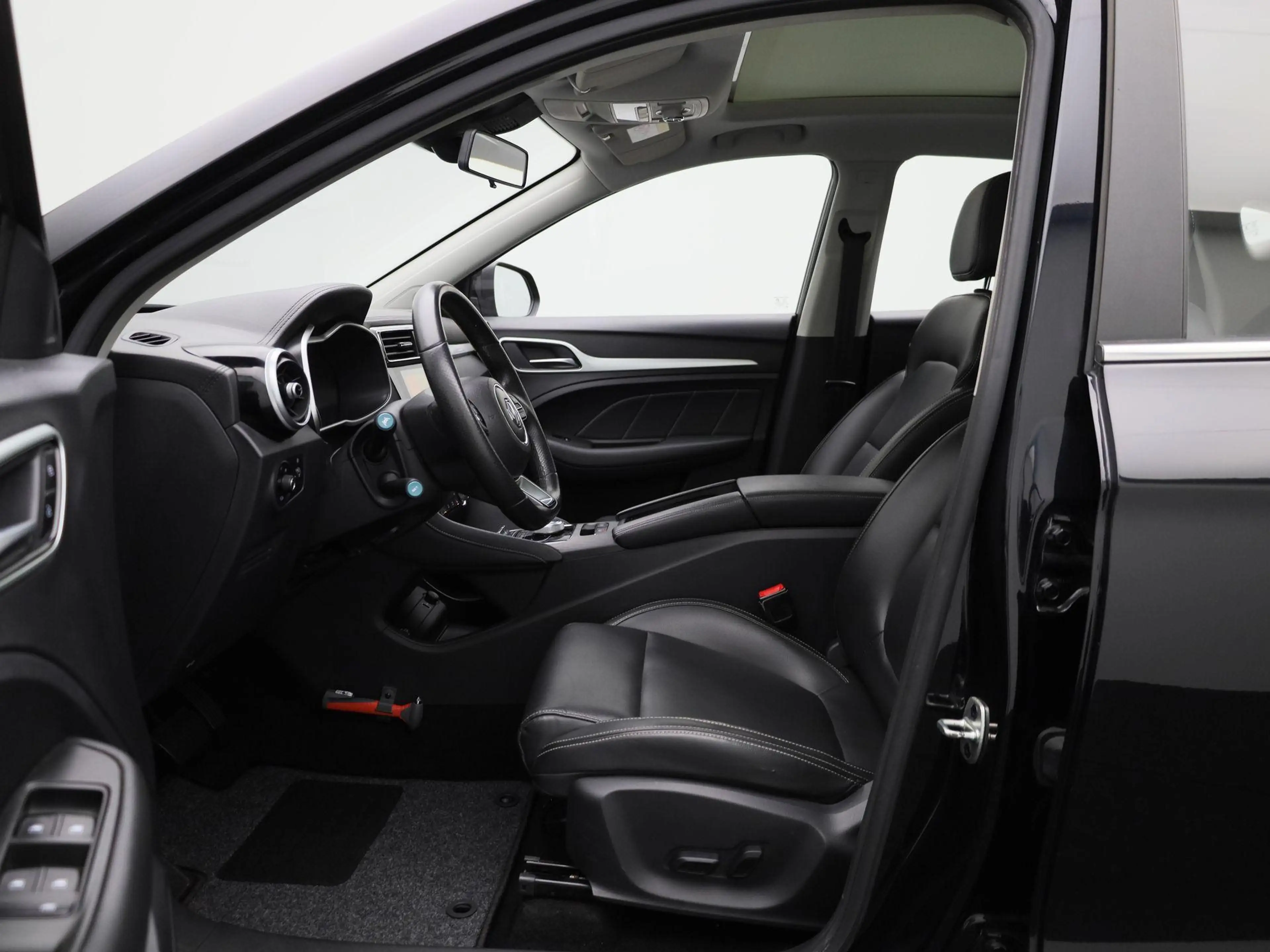 MG ZS MG EV Luxury 45 kWh NAVI | CAMERA | LEDER | PANO — photo 9
