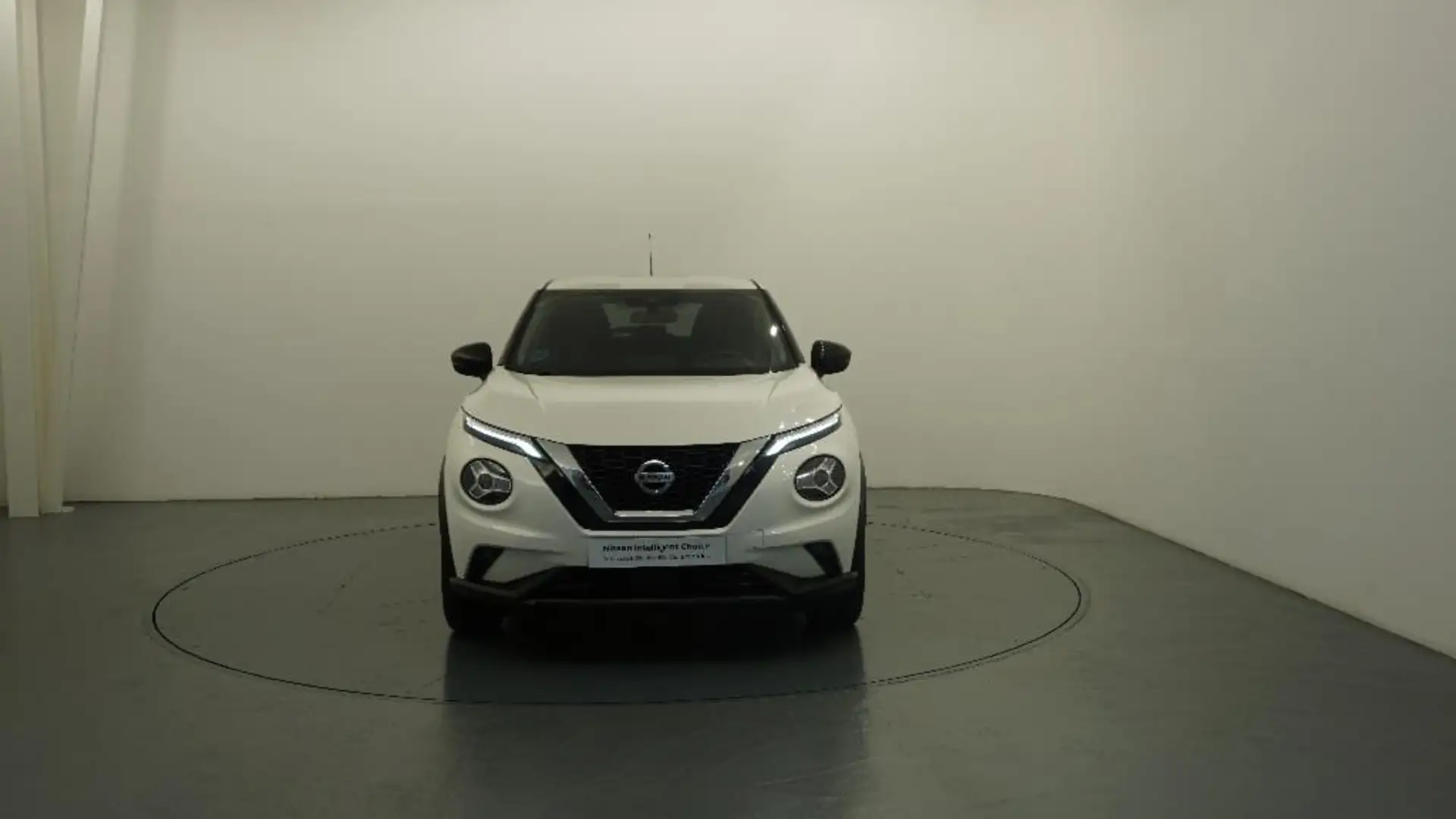 Nissan Juke 1.0 DIG-T Acenta 4x2 114 - 2