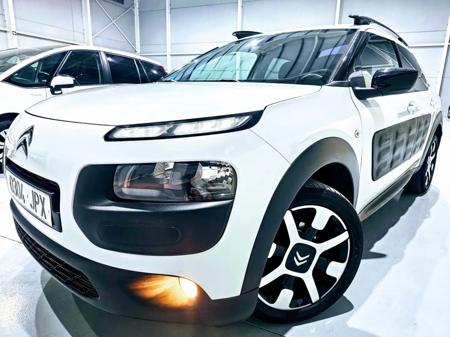 Citroen C4 Cactus 1.2 PureTech Feel Edition 82 Blanc - 1