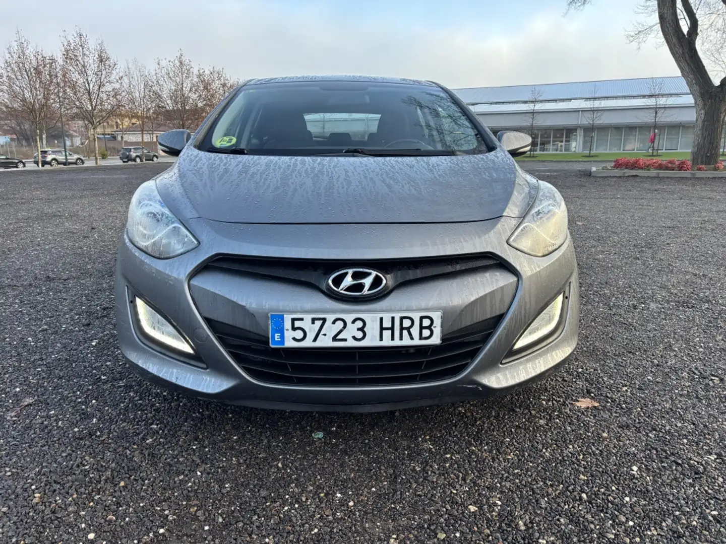 Hyundai i30 1.6CRDi GLS Tecno Gris - 1